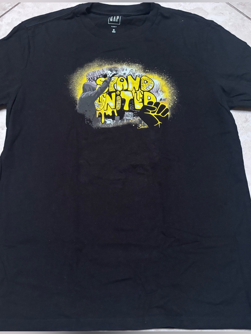 GAP Black T‑Shirt with Yellow Graffiti Center Graphic
